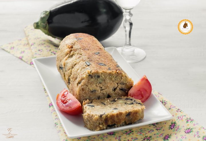 Polpettone di melanzane orizzontale polpettone di melanzane