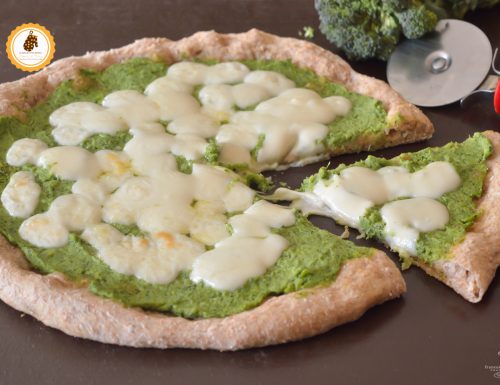 Pizza integrale con crema di broccoli