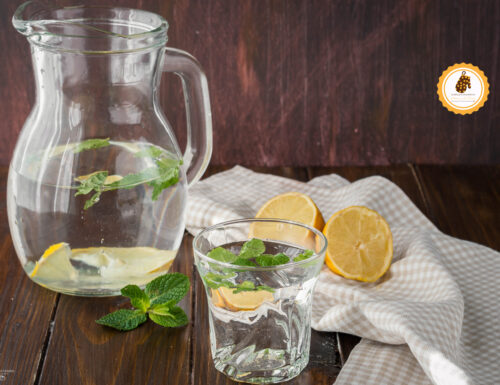 Acqua detox menta e limone