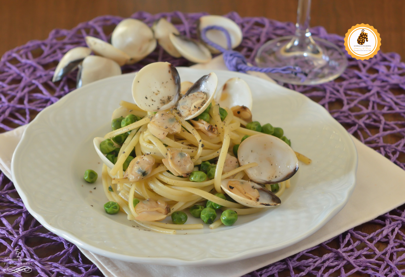 linguine con vongole e piselli